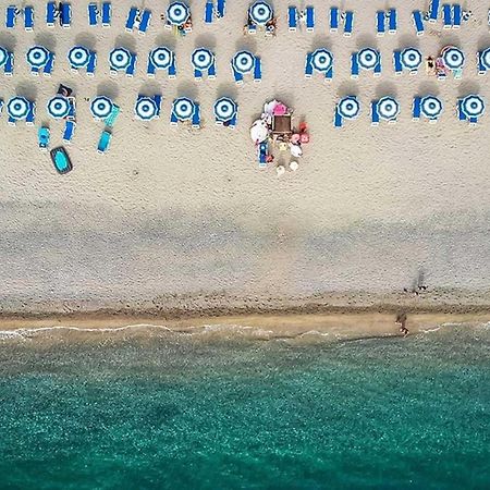 Club Esse Aquilia Beach Village Badolato Marina المظهر الخارجي الصورة