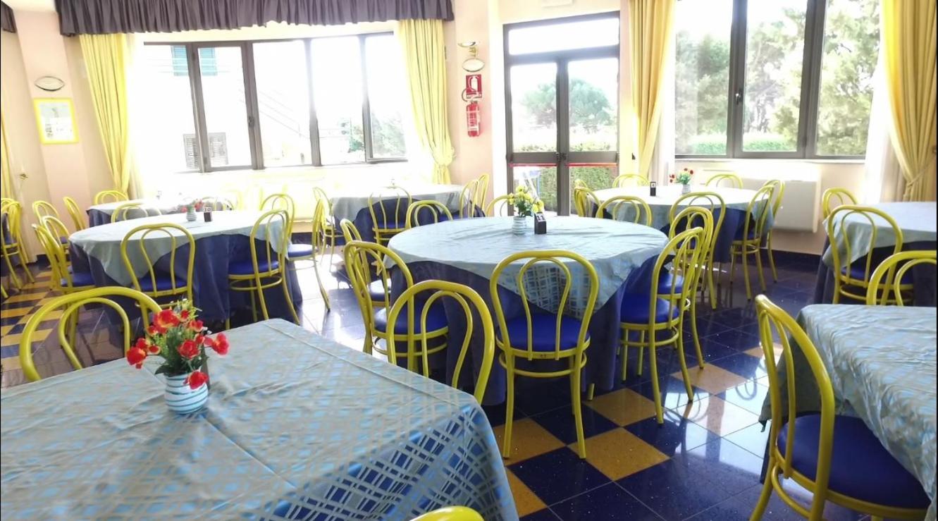 Club Esse Aquilia Beach Village Badolato Marina المظهر الخارجي الصورة